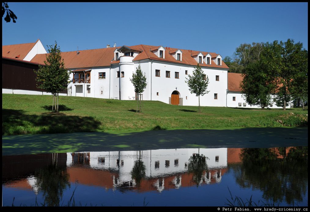 Tvrz Skočice